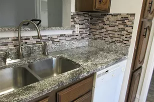 917 Turtle Cove, Irving, TX 75060 - Photo 3