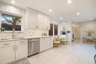 7449 Tophill Ln, Dallas, TX 75248 - Photo 11