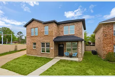 100 Newport Place, Mesquite, TX 75149 - Photo 1