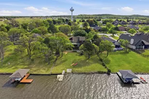 1334 Kiowa Dr E, Gainesville, TX 76240 - Photo 1