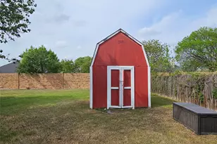 5629 Starlight Dr, Haltom City, TX 76117 - Photo 29