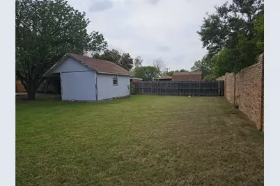 5629 Starlight Drive, Haltom City, TX 76117 - Photo 31