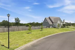216 Wycliff Dr, China Spring, TX 76633 - Photo 3