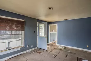 2625 Canton Dr, Fort Worth, TX 76112 - Photo 9