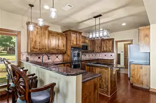 831 Legendary Ln, Gun Barrel City, TX 75156 - Photo 9