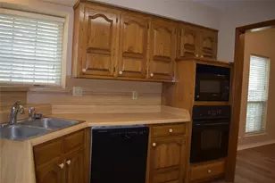 205 Pueblo Dr, Waxahachie, TX 75165 - Photo 9