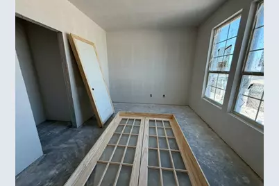 508 Park Side Drive, Weatherford, TX 76087 - Photo 3