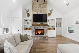 147 Sandpiper Dr, Weatherford, TX 76088 - Photo 3