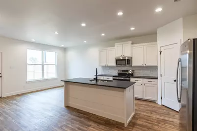 8009 Sawdust, Abilene, TX 79602 - Photo 5