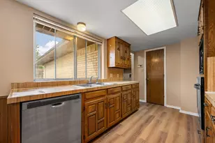 210 Iroquois Ln, Waxahachie, TX 75165 - Photo 9