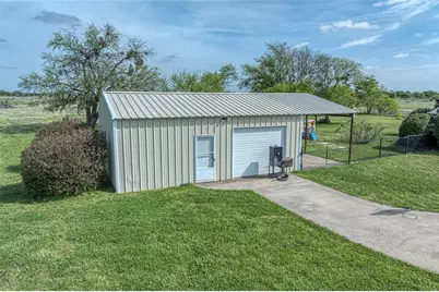 2472 Gibbons Road, Sherman, TX 75092 - Photo 37