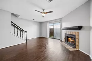 724 W Collins St, Denton, TX 76201 - Photo 7