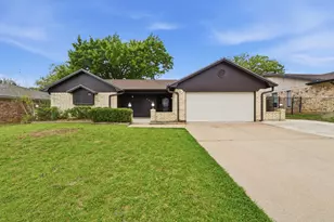 3021 Mossy Oak Ln, Bedford, TX 76021 - Photo 3