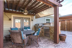 542 Harvest Hill St, Lewisville, TX 75067 - Photo 23