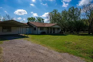 10813 FM773, Ben Wheeler, TX 75754 - Photo 25