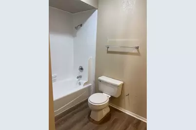 806 Red Bud Drive, DeSoto, TX 75115 - Photo 9