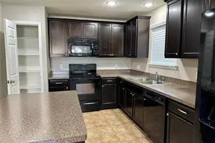 1804 Gayla Creek Dr, Little Elm, TX 75068 - Photo 11