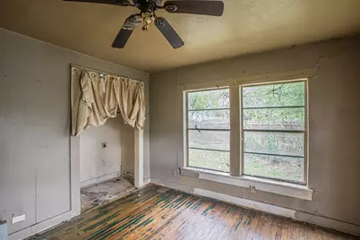 5901 Greenlee Street, Fort Worth, TX 76112 - Photo 9