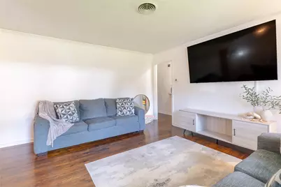 2422 Santa Cruz Drive, Dallas, TX 75227 - Photo 7