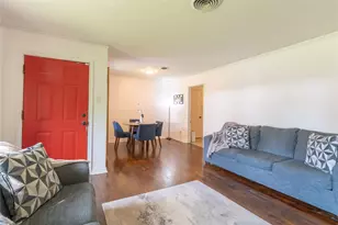 2422 Santa Cruz Dr, Dallas, TX 75227 - Photo 5