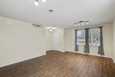 1349 Hillside Drive, Burleson, TX 76028 - Photo 7