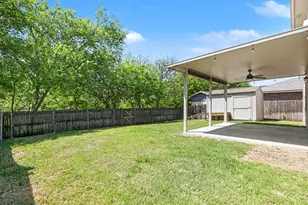1349 Hillside Dr, Burleson, TX 76028 - Photo 25