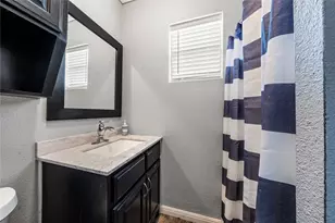 401 Powers St, Lacy Lakeview, TX 76705 - Photo 11