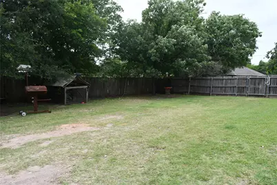 401 Powers Street, Lacy Lakeview, TX 76705 - Photo 21