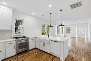 2250 Lipscomb St, Fort Worth, TX 76110 - Photo 11