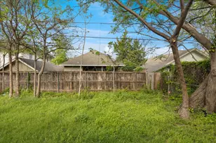 2250 Lipscomb St, Fort Worth, TX 76110 - Photo 25