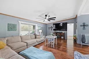 1000 Forest Oaks St, Azle, TX 76020 - Photo 3