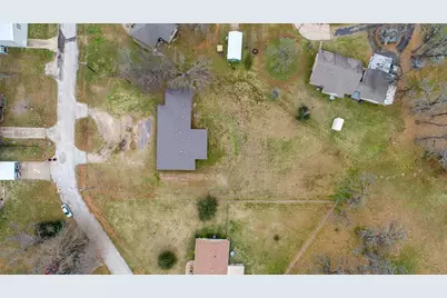 407 S Crockett, Edgewood, TX 75117 - Photo 5