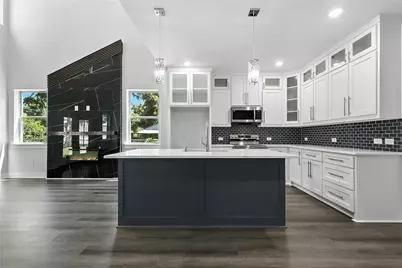 810 Euclid Street, Cleburne, TX 76033 - Photo 1