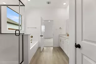 712 Tyronza Dr, Justin, TX 76247 - Photo 23