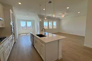 712 Tyronza Dr, Justin, TX 76247 - Photo 5