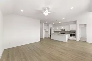 712 Tyronza Dr, Justin, TX 76247 - Photo 11