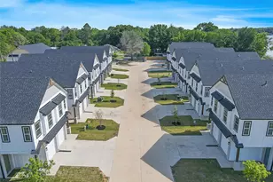 1319 W Main St, Gun Barrel City, TX 75156 - Photo 11