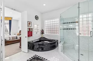 18736 Wainsborough Ln, Dallas, TX 75287 - Photo 23