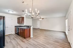 1012 Barbara St, Denton, TX 76209 - Photo 5