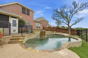 5605 Southern Hills Dr, North Richland Hills, TX 76180 - Photo 7