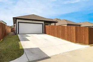 6736 Windfall Dr, Fort Worth, TX 76135 - Photo 35