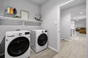 6736 Windfall Dr, Fort Worth, TX 76135 - Photo 31