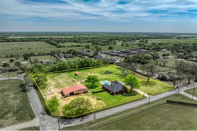 501 N Van Zandt Street, Tioga, TX 76271 - Photo 1