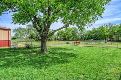 501 N Van Zandt Street, Tioga, TX 76271 - Photo 25