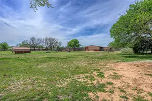501 N Van Zandt St, Tioga, TX 76271 - Photo 21