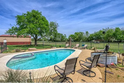501 N Van Zandt Street, Tioga, TX 76271 - Photo 19