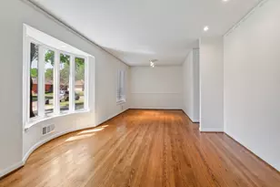 6327 Town Hill Ln, Dallas, TX 75214 - Photo 3