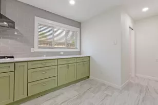 6327 Town Hill Ln, Dallas, TX 75214 - Photo 11