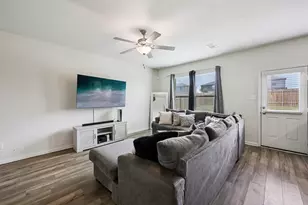 1927 Churchill Downs Dr, Seagoville, TX 75159 - Photo 7