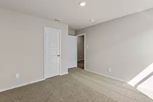 4233 Trickling Crk Ln, Fort Worth, TX 76036 - Photo 9